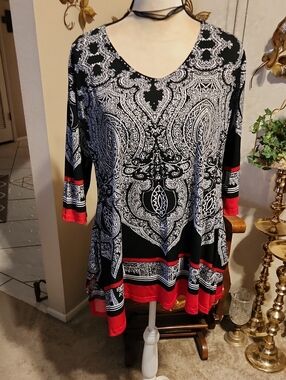 Valentina Black and White Paisley Tunic with Red Trim